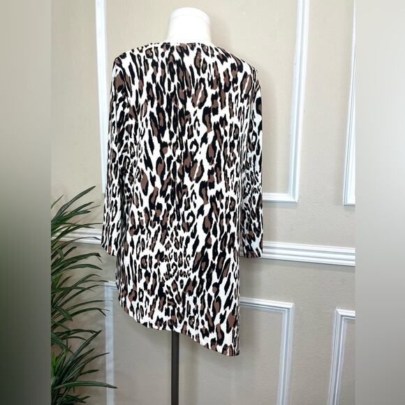 CHICO'S TRAVELERS CLASSIC Animal Sierra Dress Top  Size 2(L) - Picture 4 of 16